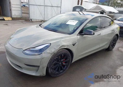 2022 Tesla Model 3 Long Range Dual Motor All-Wheel Drive z USA, uszkodzony, nr VIN 5YJ3E1EB2NF137402